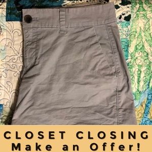 Old Navy grey shorts